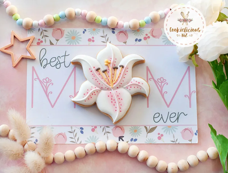 Best MOM Mother's Day Lily Cookie Card 2026