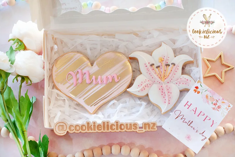 Mother's Day Cookie Gift Box 2026